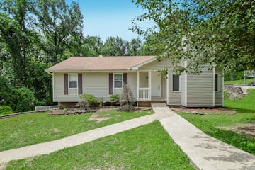 127 Fox Hill Ct Center Point, AL 35215